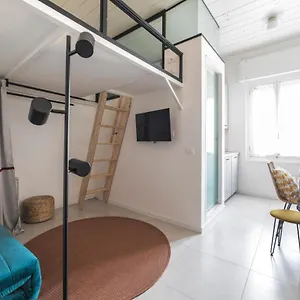 Apartment Naviglio Pavese Milan