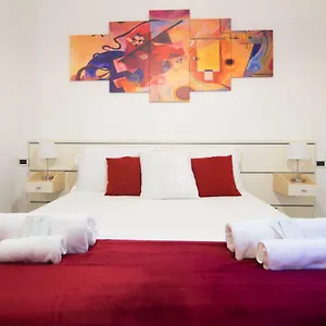 Apartment 8- Tourist House - Light House - Self Check-in Bologna