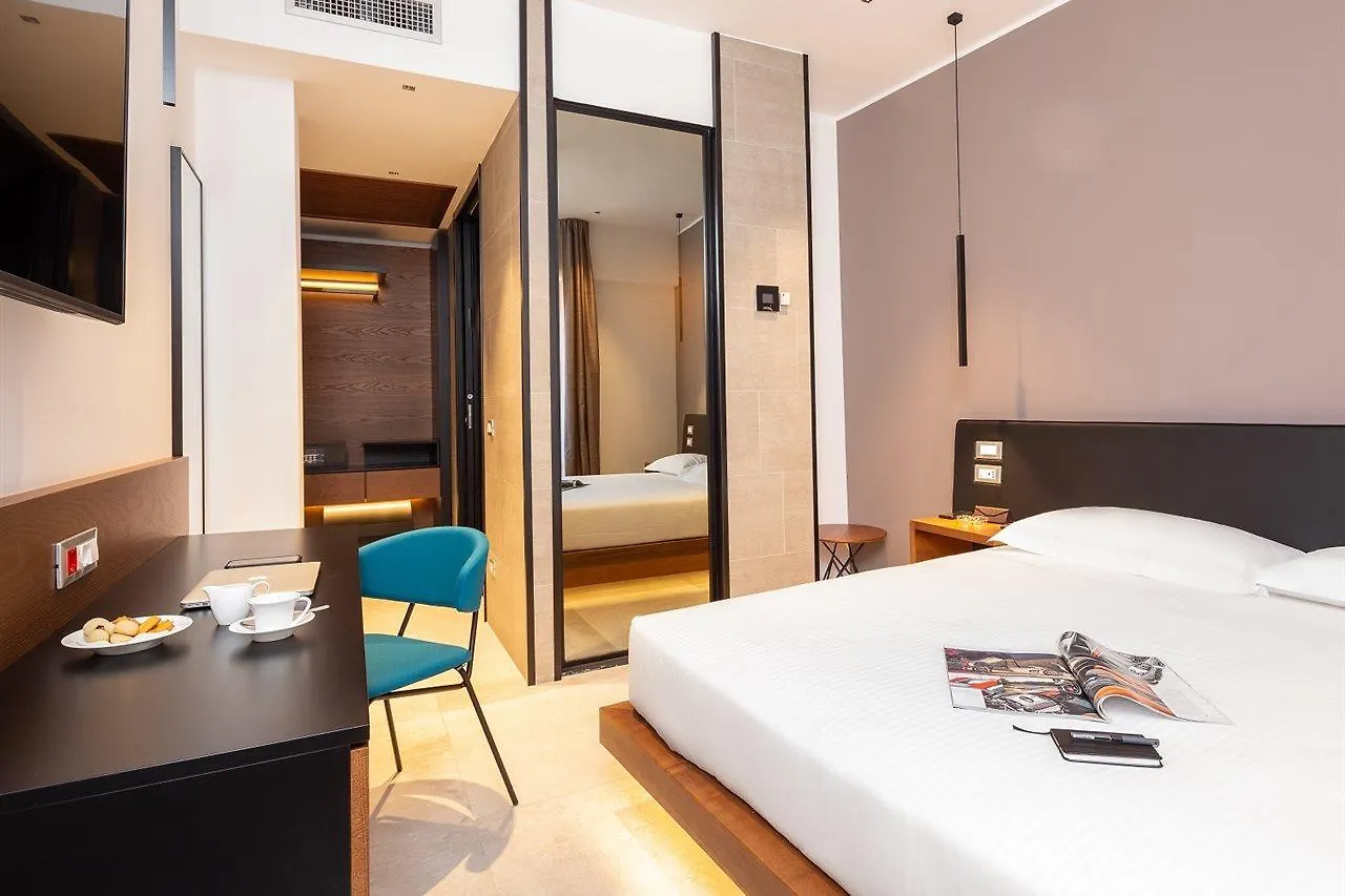 The Corner Duomo Hotel Milan