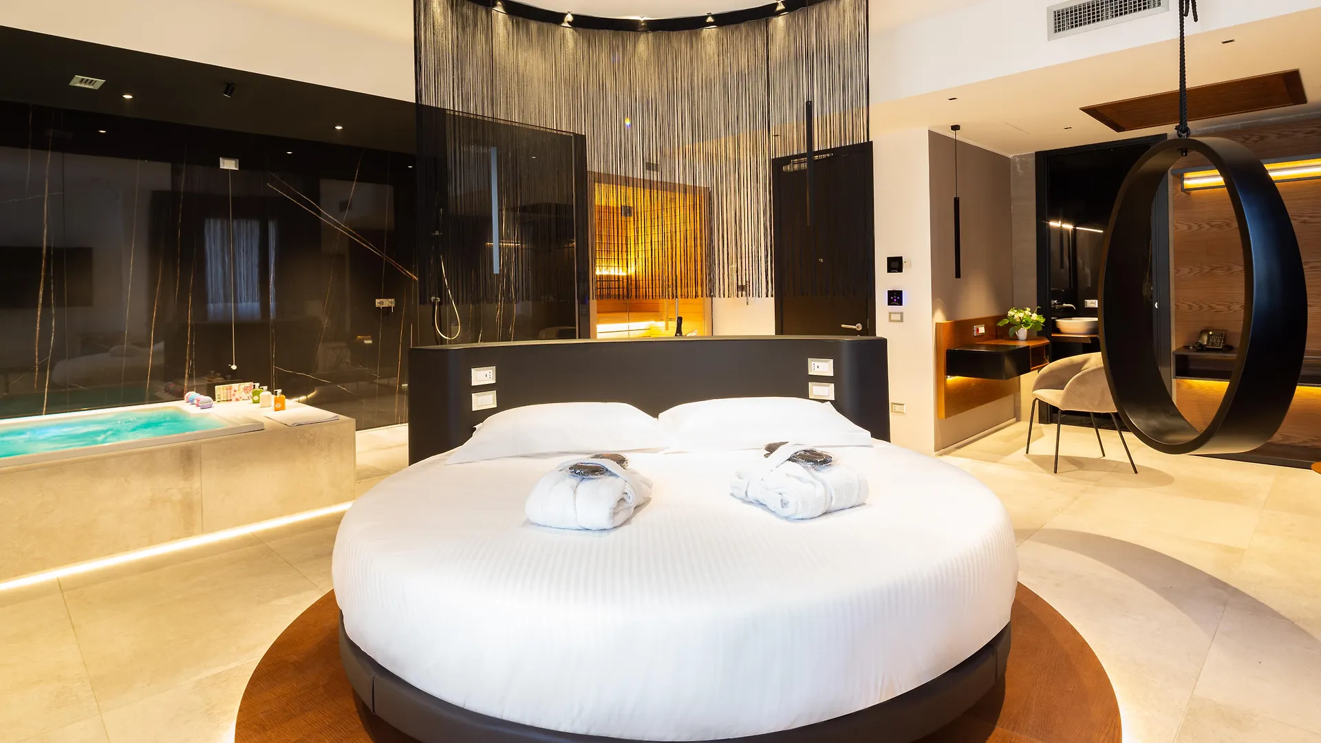 ****  The Corner Duomo Hotel Milan Italy