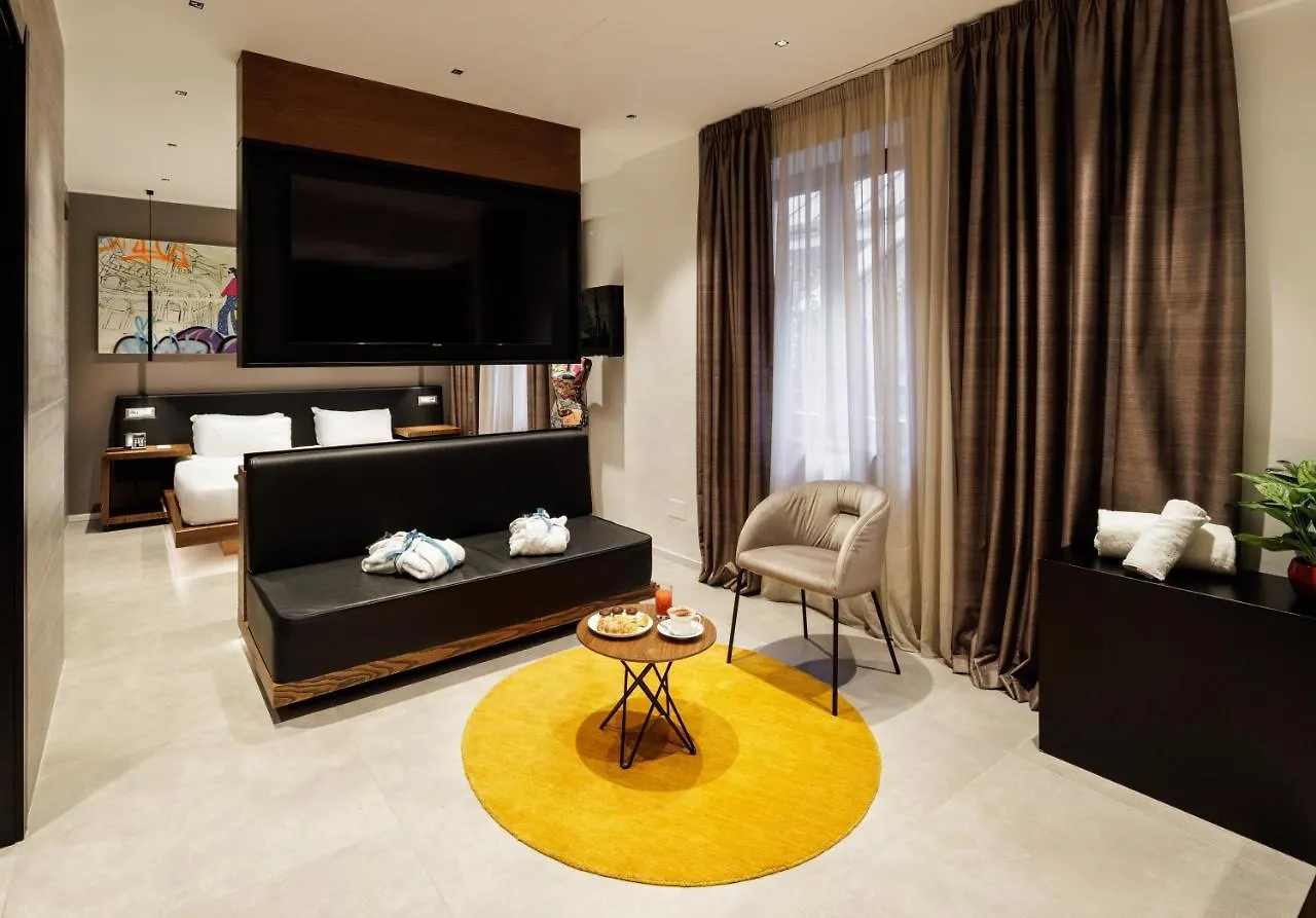 The Corner Duomo Hotel Milan